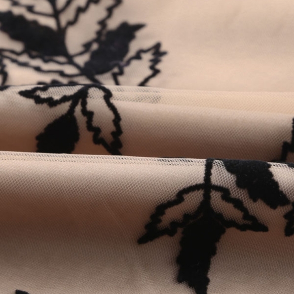 💟RESTOCKED💟 Floral Leaves Embroidered Maxi Skirt - Picture 7 of 12